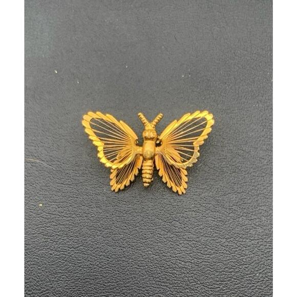 Vintage Scatter Monet Small Gold Tone Wires Butterfly Brooch Scatter Pin Signed - Picture 1 of 4